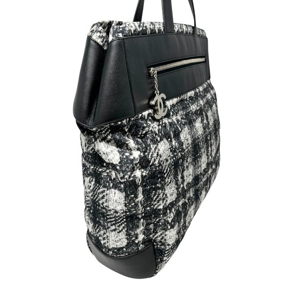 CHANEL Vintage 2013 CC Logo Tweed Print Tote Bag Black Silver Nylon [105104] - Picture 8 of 13